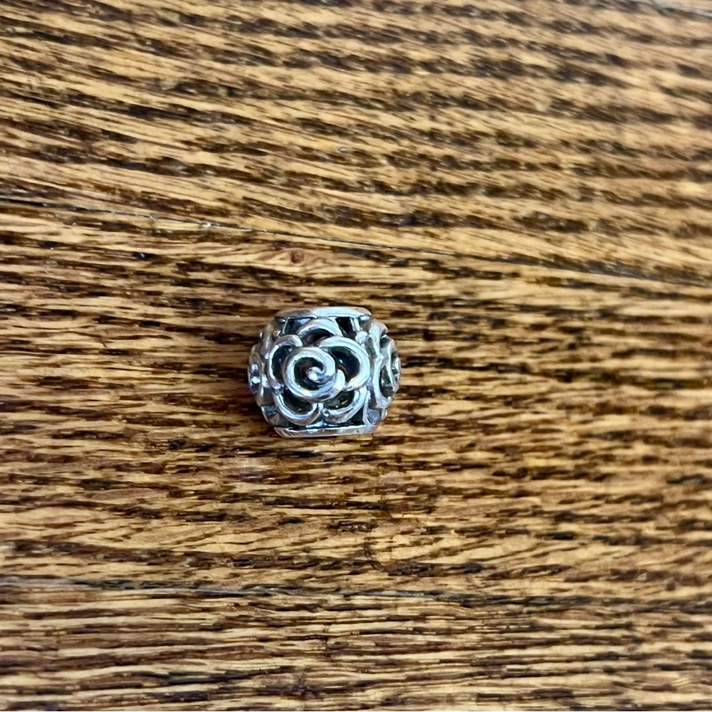 Brighton Twinkle Rose Flower bead Silver Floral cutout design Retired